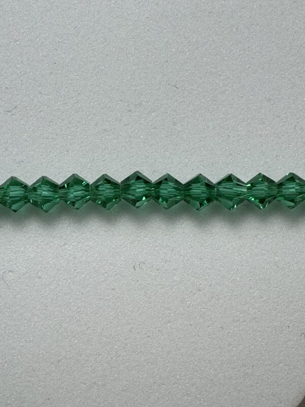 6BIS36 Green Zircon