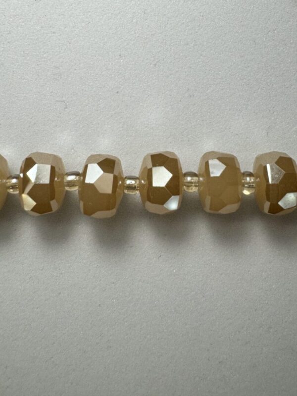 10CLD45GA  White Jade Gold