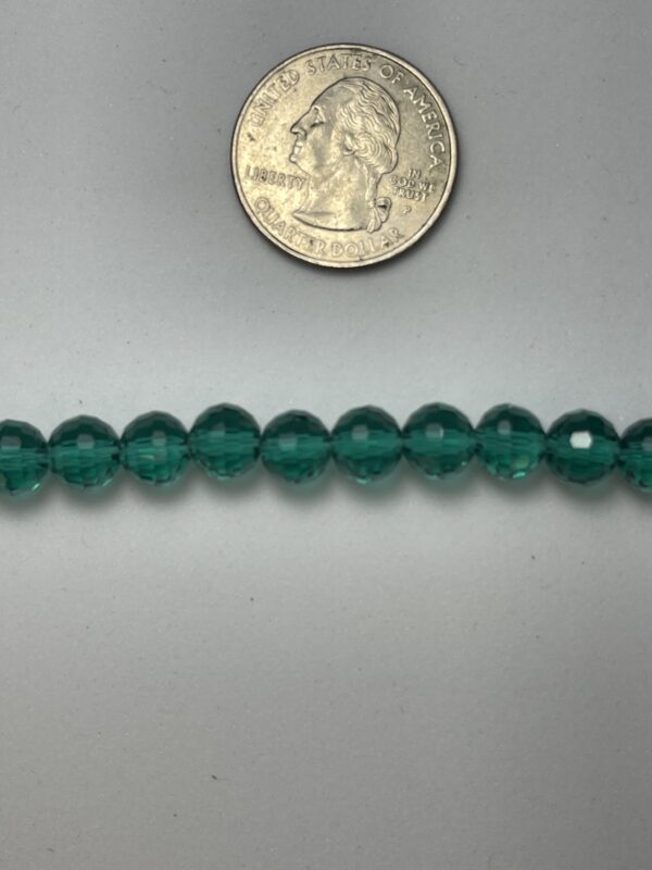 8R36 Green Zircon